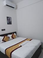 J K Inn Hotel - Urban Express