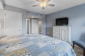 Yacht Club Villas #2-301 3 Bedroom Condo by RedAwning