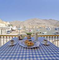 2islands Waterfront House