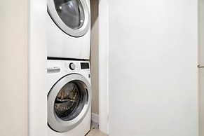 3BR Lakeside Dream Penthouse