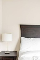 3BR Lakeside Dream Penthouse