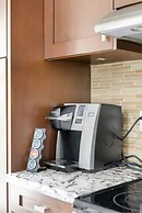 3BR Lakeside Dream Penthouse