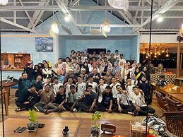 Kelong Pancing Madu Tiga