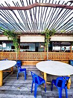 Kelong Pancing Madu Tiga