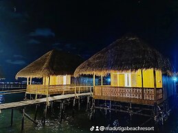 Kelong Pancing Madu Tiga