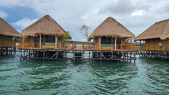 Kelong Pancing Madu Tiga