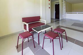 OYO Life 93399 Kos Batulayar