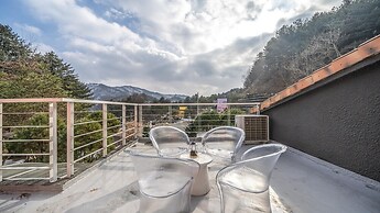 Hoengseong Withpet Village