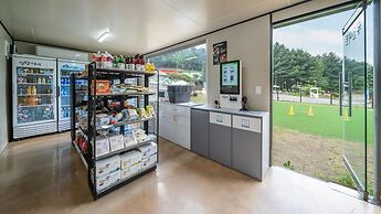 Hoengseong Withpet Village