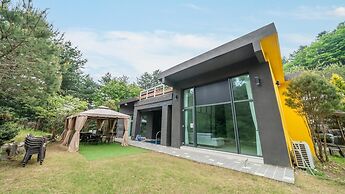 Hoengseong Withpet Village