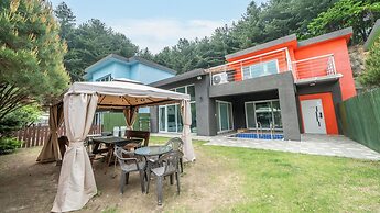 Hoengseong Withpet Village