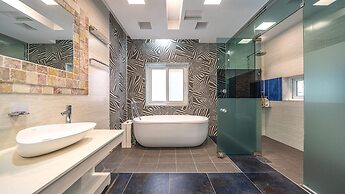 Hoengseong Withpet Village