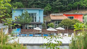 Hoengseong Withpet Village