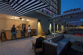 Aloft Memphis Downtown