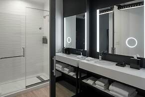 Aloft Memphis Downtown