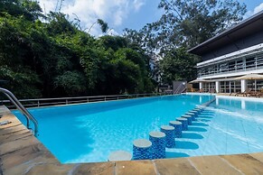 Riverside Hidden Oasis