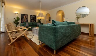 Riverside Hidden Oasis