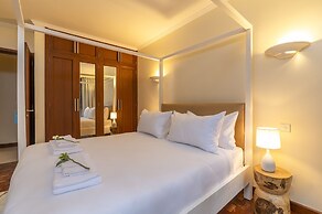 Riverside Hidden Oasis