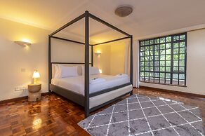 Riverside Hidden Oasis