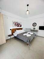 Sun Day Apartments free airport transfer