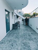 Sun Day Apartments free airport transfer