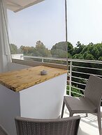 Sun Day Apartments free airport transfer