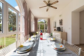 2317 Villa Rose by Barbarhouse