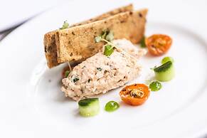 Marshall Meadows Manor House