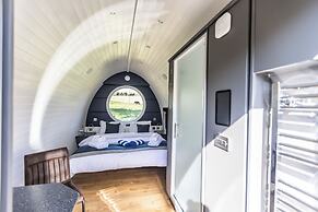 Marshall Meadows Manor House