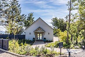 Marshall Meadows Manor House