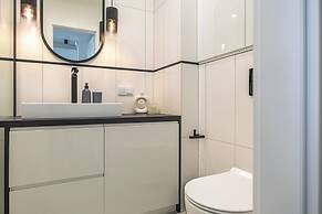 Aura 40 by Q4 Apartments