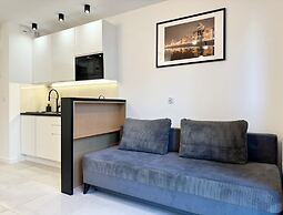 Aura 40 by Q4 Apartments