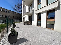 Aura 40 by Q4 Apartments