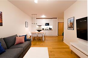 Aura 40 by Q4 Apartments