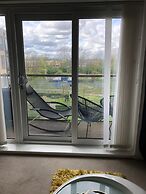 Impeccable 2-bed Apartment in Orpington