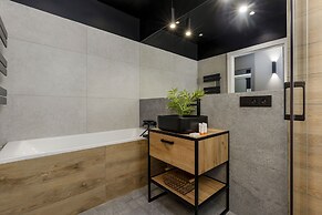 Milionowa Loft Apartment by Renters