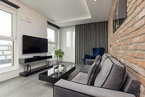 Milionowa Loft Apartment by Renters