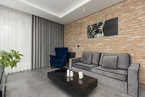 Milionowa Loft Apartment by Renters