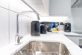 Apex Lofts Suite - 2 bed 2 Bath w/ Rooftop Terrace