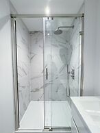 Apex Lofts Suite - 2 bed 2 Bath w/ Rooftop Terrace