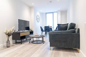 Apex Lofts Suite - 2 bed 2 Bath w/ Rooftop Terrace