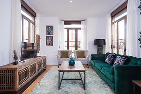 Valencia Luxury - Boutique Market