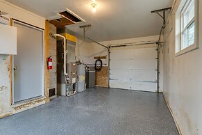 Cozy Richmond Home w/ Fire Pit: Walk, Bike & More!