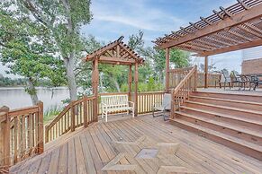 Lakefront Panama City Studio w/ Hot Tub Access