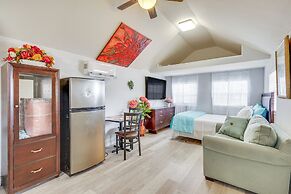 Lakefront Panama City Studio w/ Hot Tub Access