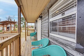 Lakefront Panama City Studio w/ Hot Tub Access