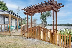 Lakefront Panama City Studio w/ Hot Tub Access