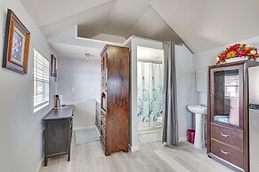 Lakefront Panama City Studio w/ Hot Tub Access