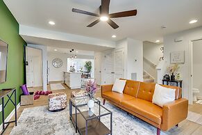 Charles Town Townhome: 9 Mi to Harpers Ferry