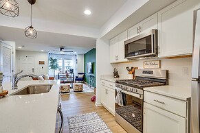 Charles Town Townhome: 9 Mi to Harpers Ferry